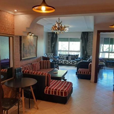Stay Here, Nice Apartment With Garden View In Center, 1 Min Walk From Beach El Jadida Exterior photo
