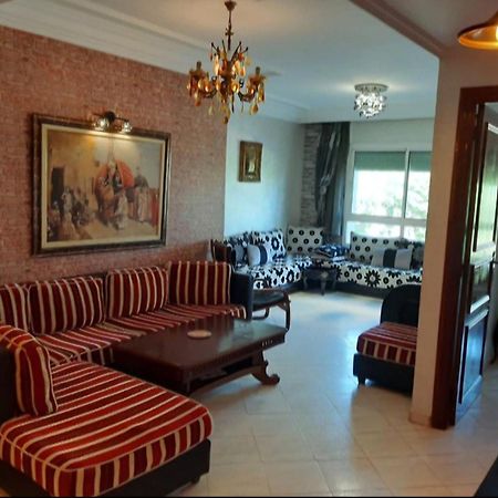 Stay Here, Nice Apartment With Garden View In Center, 1 Min Walk From Beach El Jadida Exterior photo